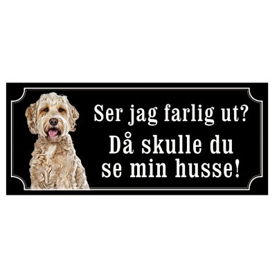 labradoodle skylt i gammaldagsstil obehöriga gör sig ej besvär