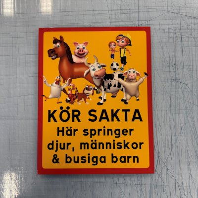Fynd - Kör sakta, här springer...
