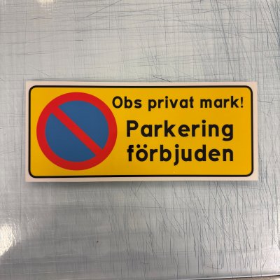 Fynd - Parkering förbjuden, reflekterande