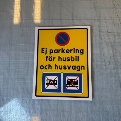 Fynd - Ej parkering husbil och husvagn