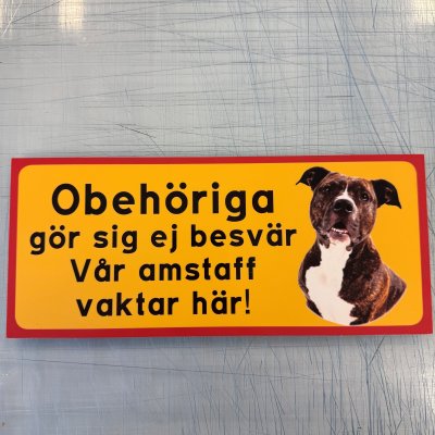Fynd - Obehöriga gör sig ej besvär, Amstaff