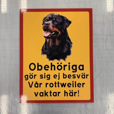Fynd - Obehöriga gör sig ej besvär, Rottweiler, reflekterande