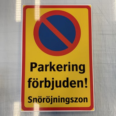 Fynd - Parkering förbjuden, snöröjningszon